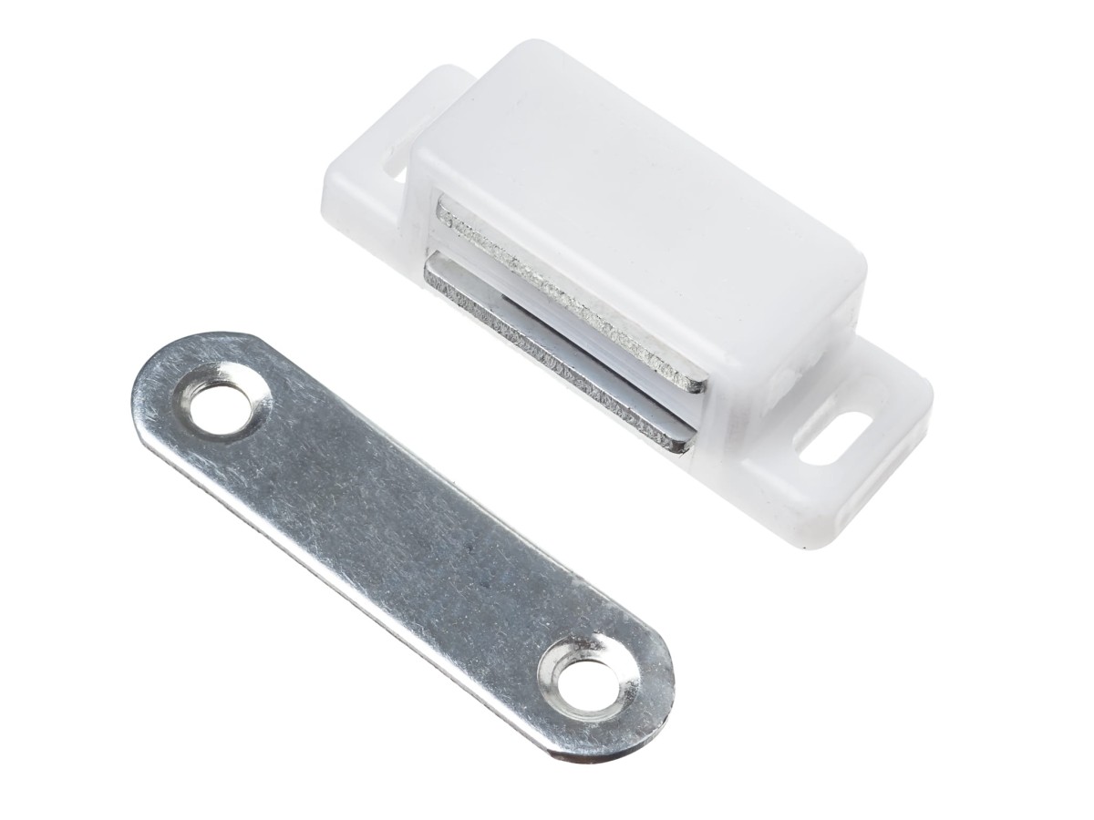 Magnes uniwersalny biały.jpg