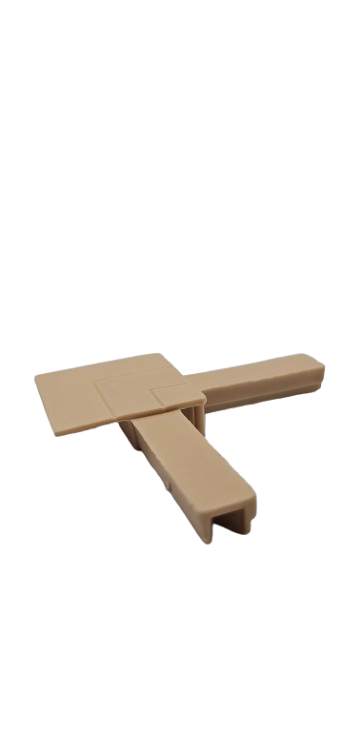 Narożnik PCV do profilu okiennego Turner.jpg